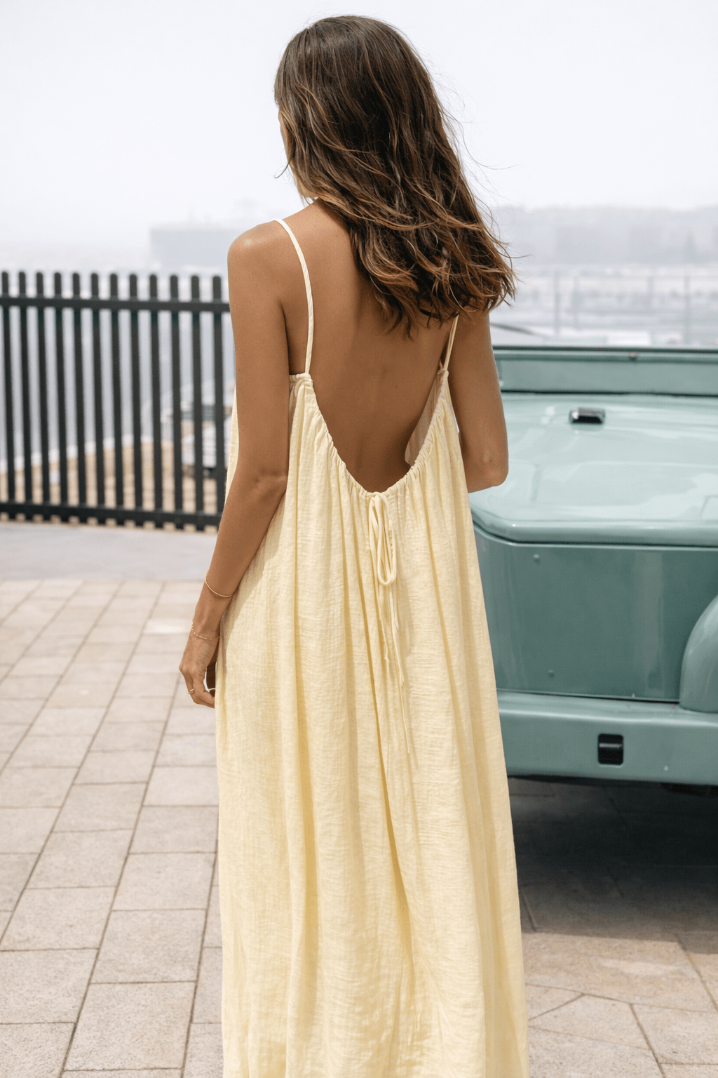 Robe Maxi Dos Nu | Légère & Élégante — Toutes Silhouettes